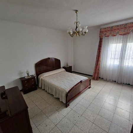 Casa Vicenta Hotell Herencia Exteriör bild